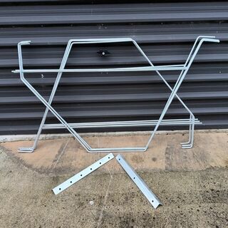 6 Frame Pivoting Horse Cover Rack